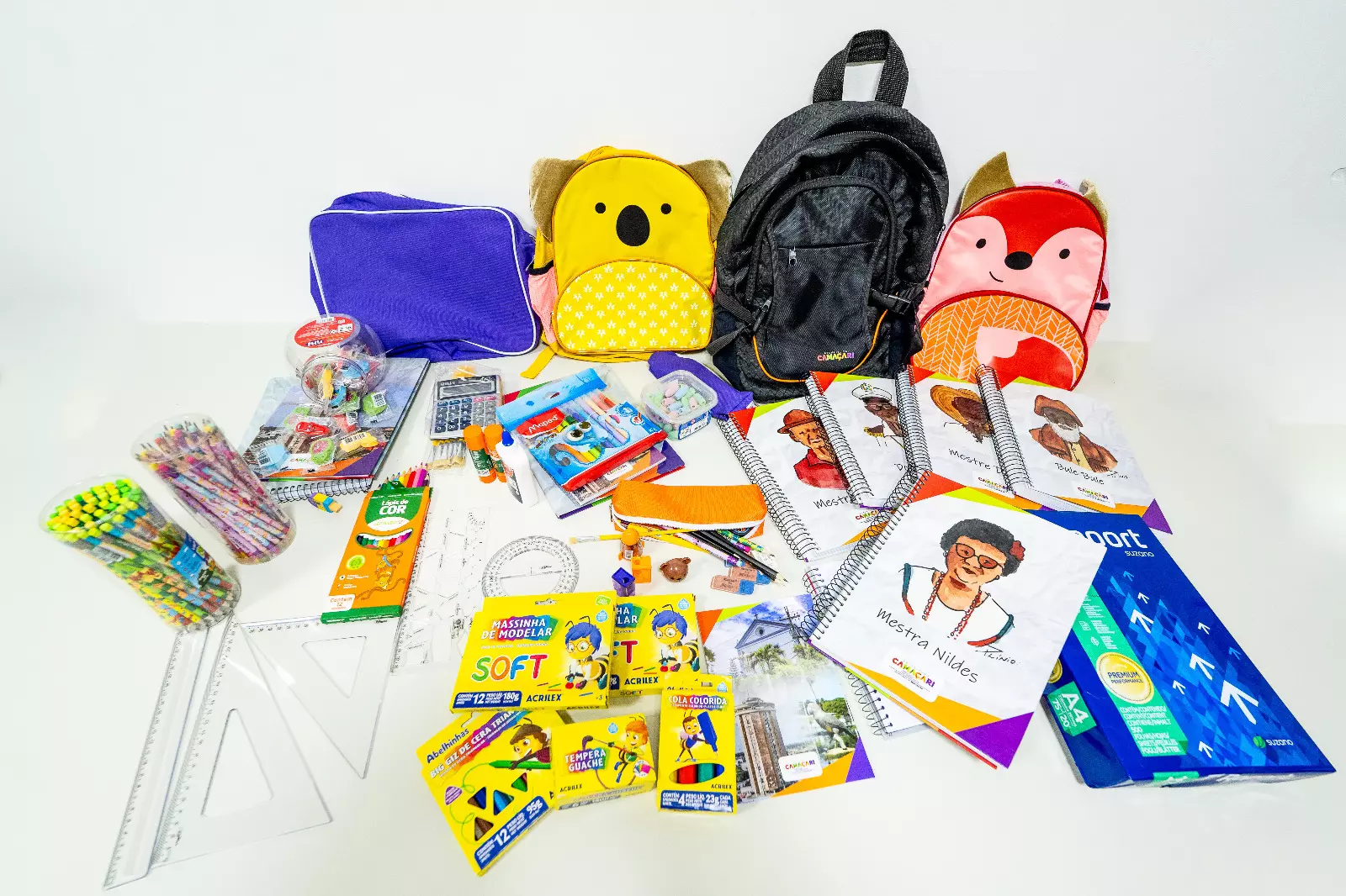 Prefeitura garante kit escolar e uniforme completo para estudantes da rede municipal